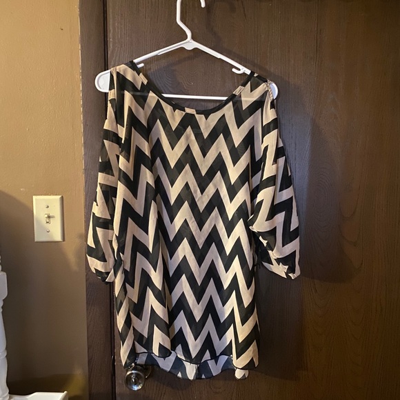 This beautiful, off the shoulder blouse! - Picture 1 of 2